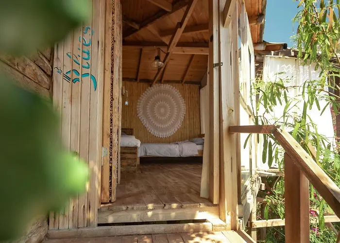 The Fabric Lounge 2*