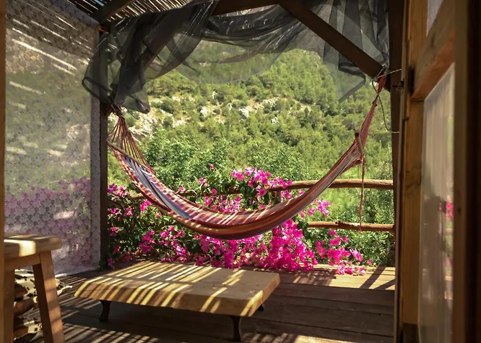 The Fabric Lounge 2*