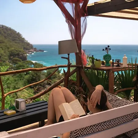 The Fabric Lounge Hotel 2*