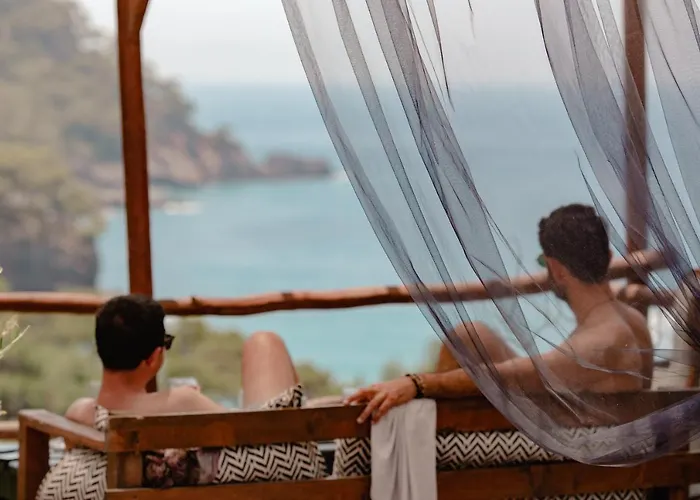 The Fabric Lounge 2*